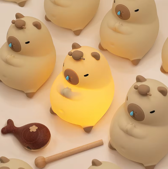 Capybara Akıllı Alarm Saat – Gece Lambası & Titreşimli Uyanma